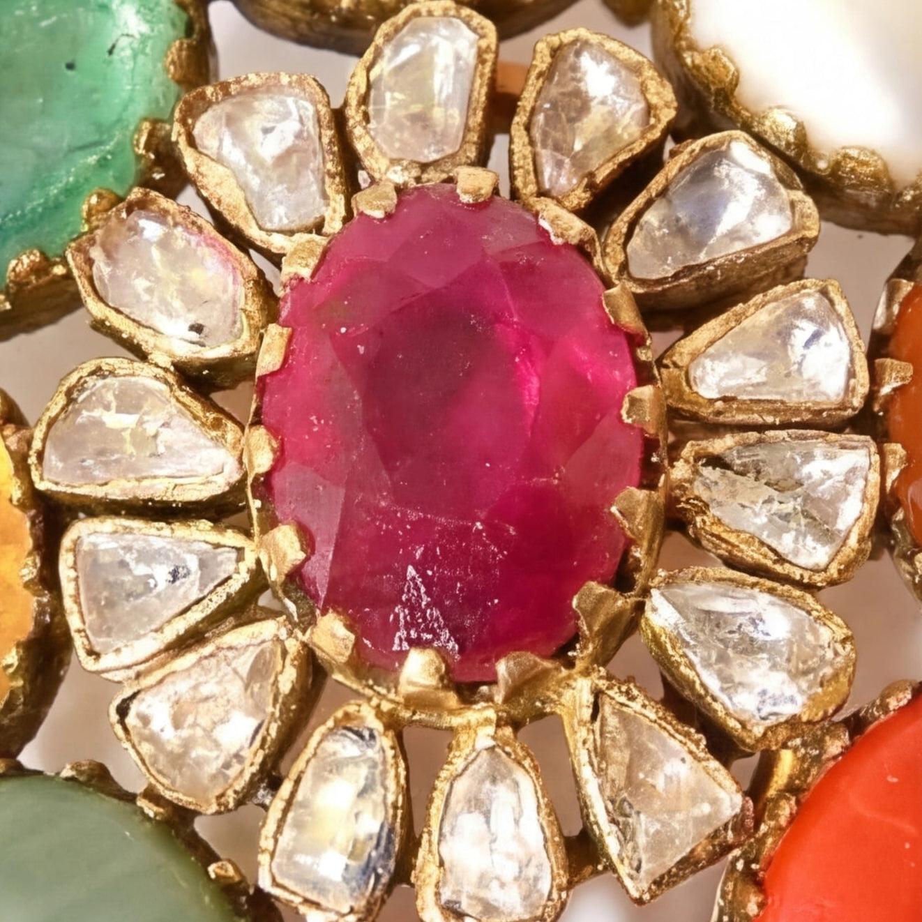 Ratna studs