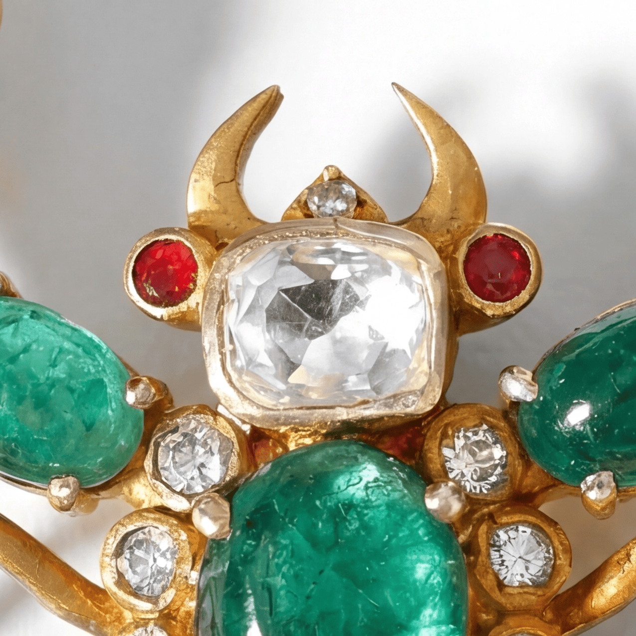 Scorpion Majesty Brooch