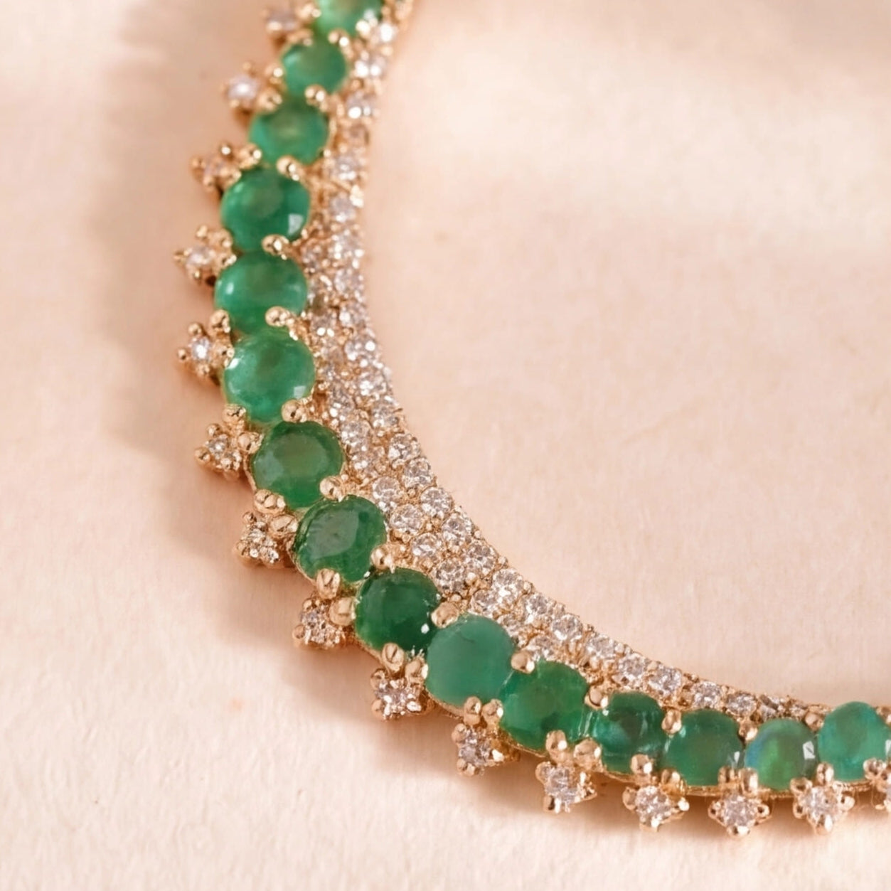Crescent Pendant (Emerald) (14k Gold)