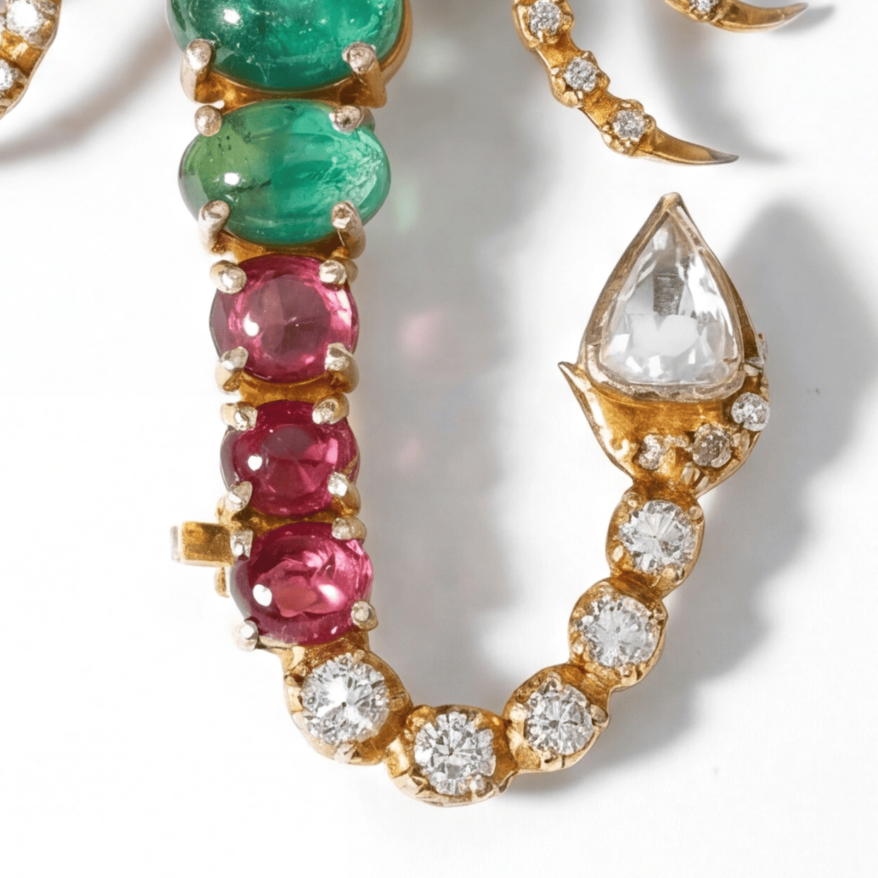 Scorpion Majesty Brooch