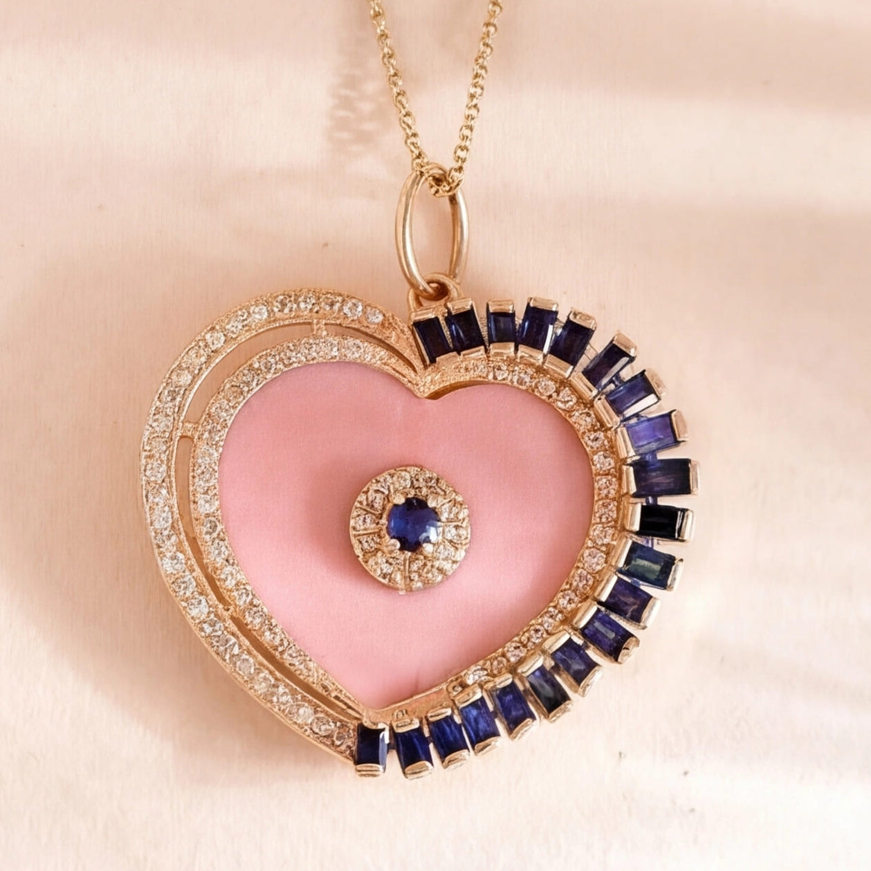 Queen Pendant (Blue Sapphire) (14k Gold)