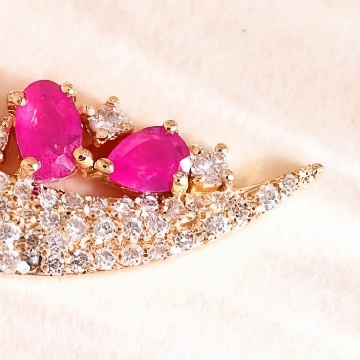 Luna Pendant (Ruby) (14k Gold)