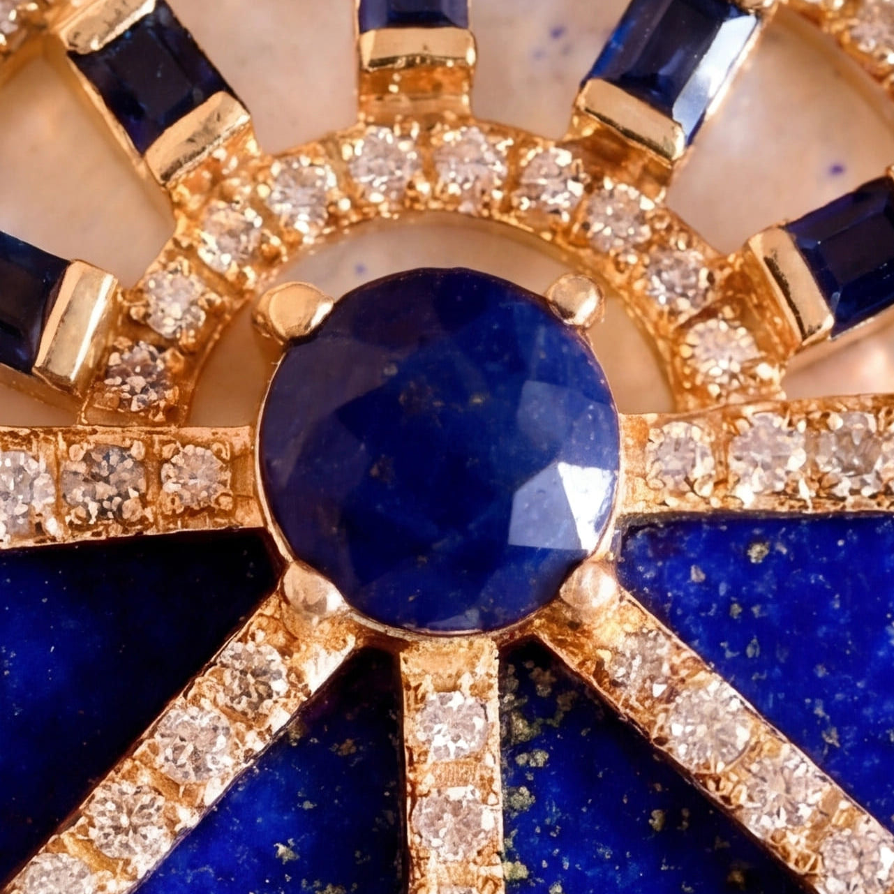 Aura Pendant (Blue Sapphire) (14k Gold)