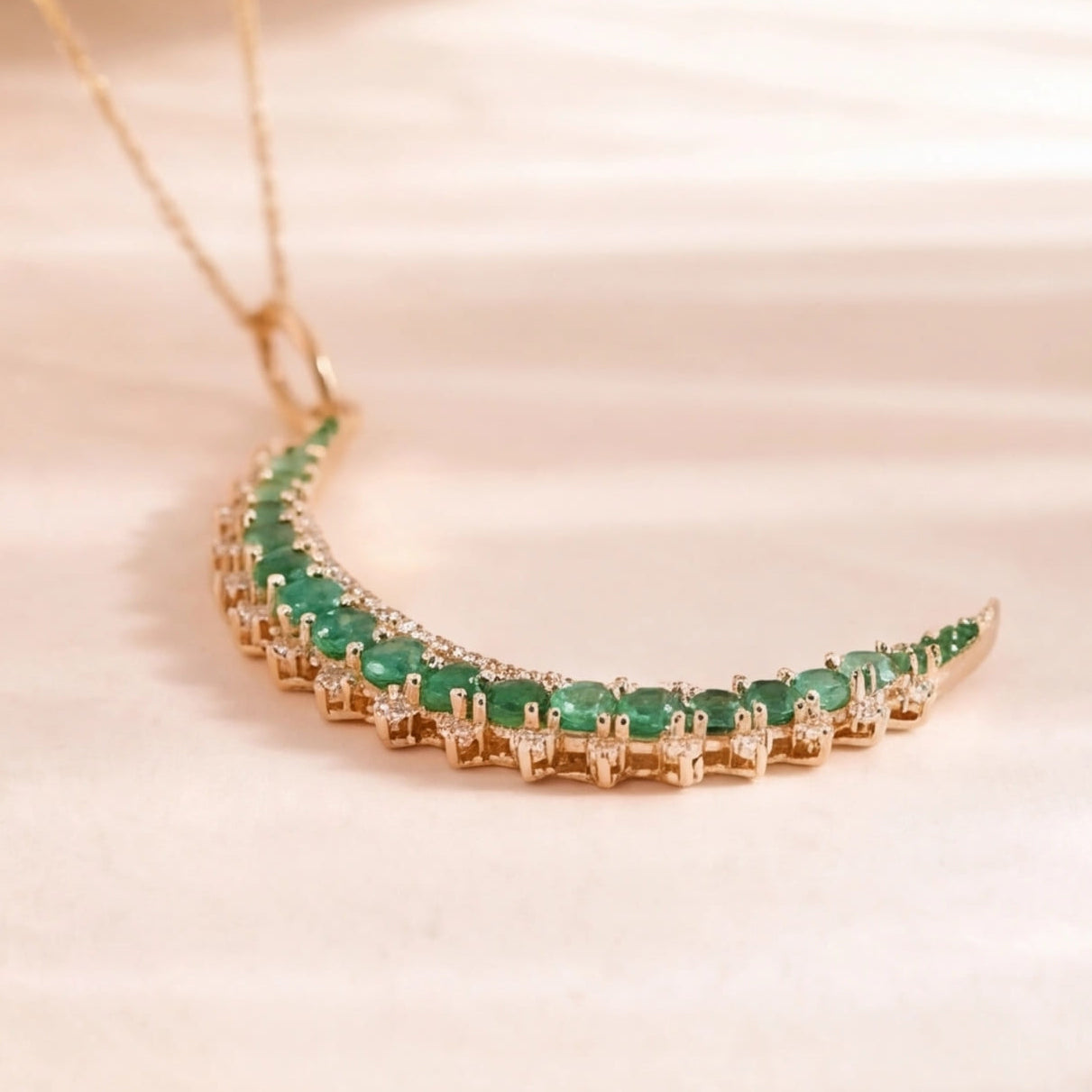 Crescent Pendant (Emerald) (14k Gold)