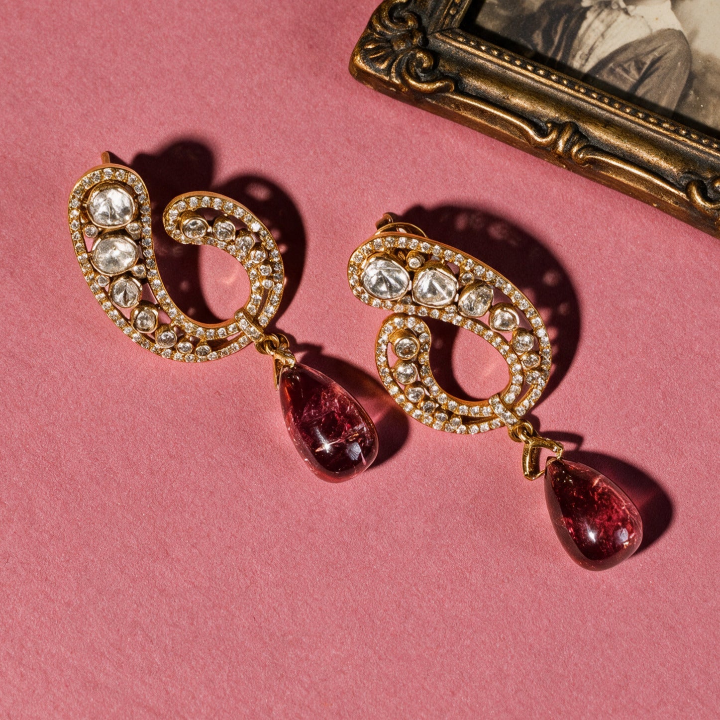 Sèra Contemporary Earrings